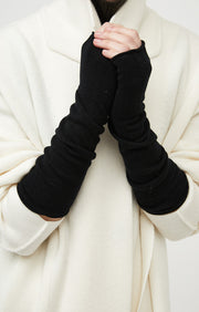 Lecca Gloves in Black