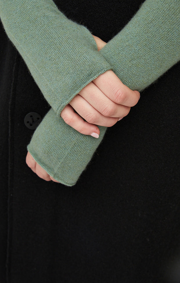 Lecca Gloves in Sage
