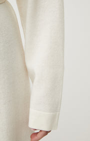 Legere Dressing Gown in Ivory