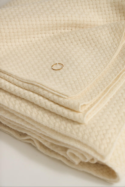 Maple Bedspread in Ivory