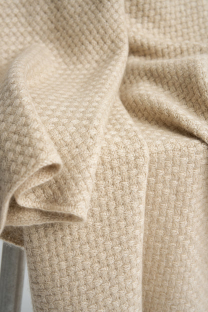 Maple Throw in Beige