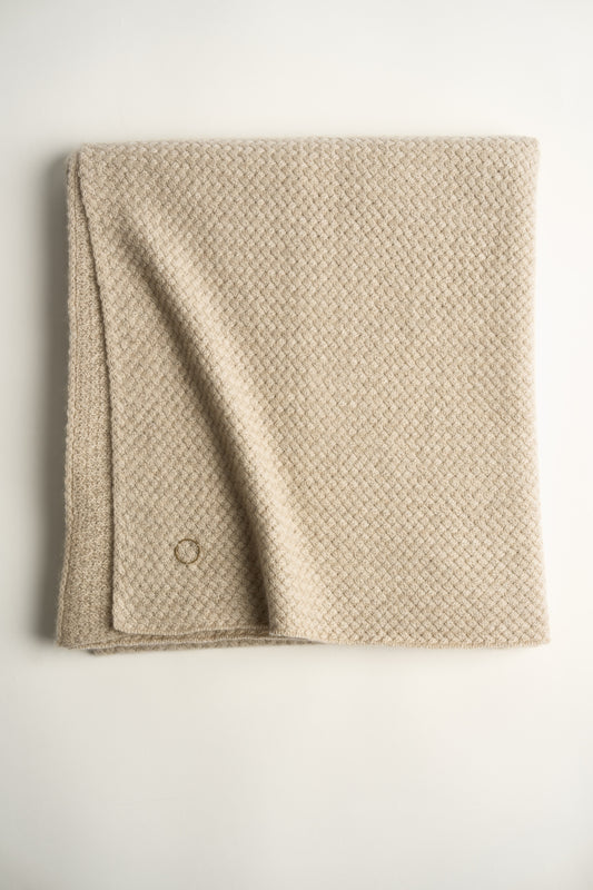 Maple Throw in Beige