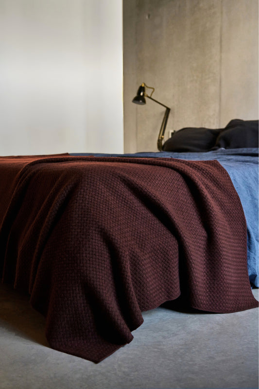 Maple Throw in Carob