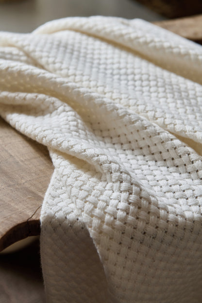 Maple Throw in Ivory