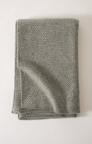 Maple Cashmere Throw in Soft Grey