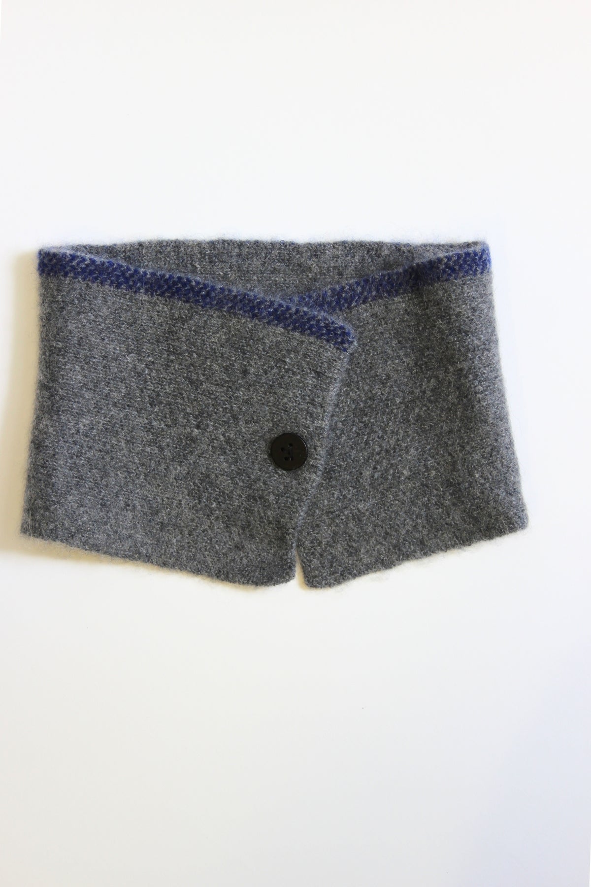 Neku Neck Snood in Slate & Ink