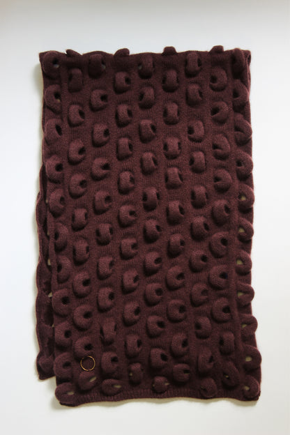 Nodo Neckwarmer in Carob