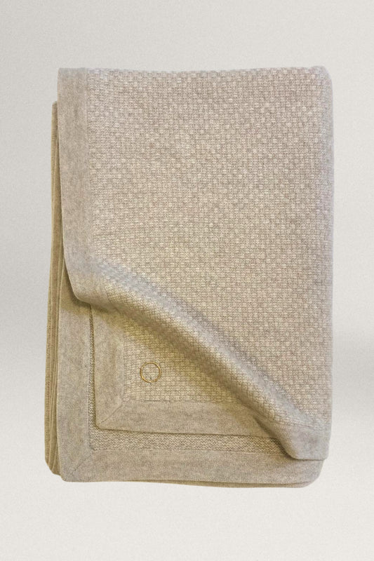Oak Throw in Feather