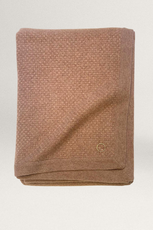 Oak Throw in Nutmeg