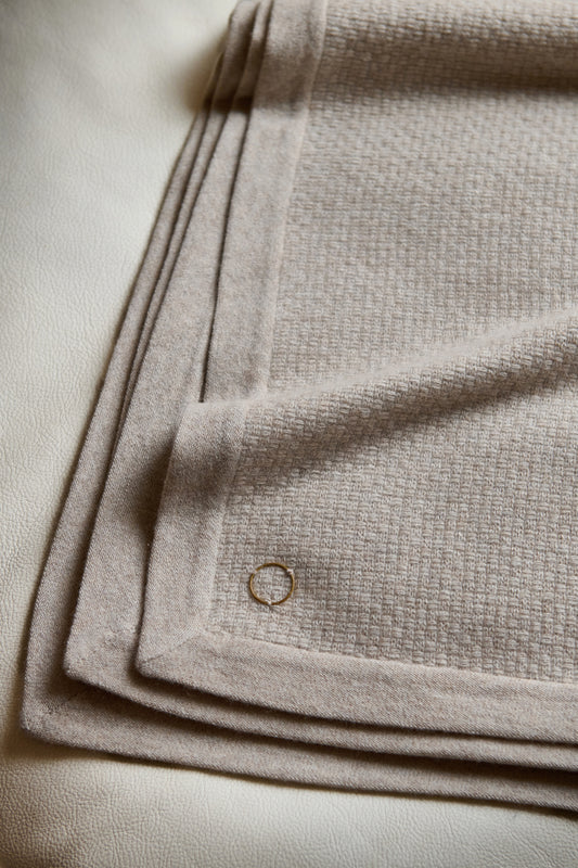 Oak Throw in Feather