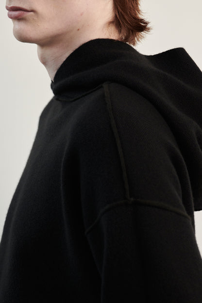 Seku Hoodie in Black