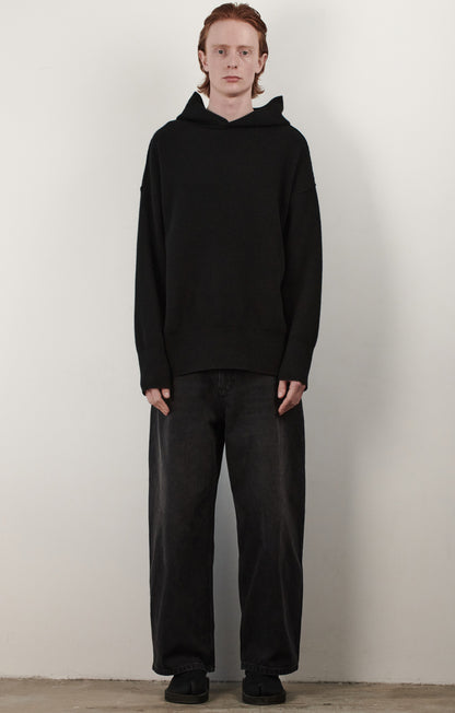 Seku Hoodie in Black