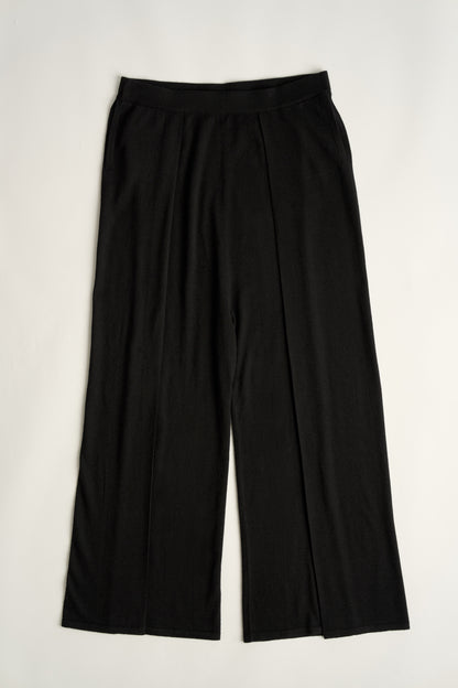 Pluma Trousers in Black