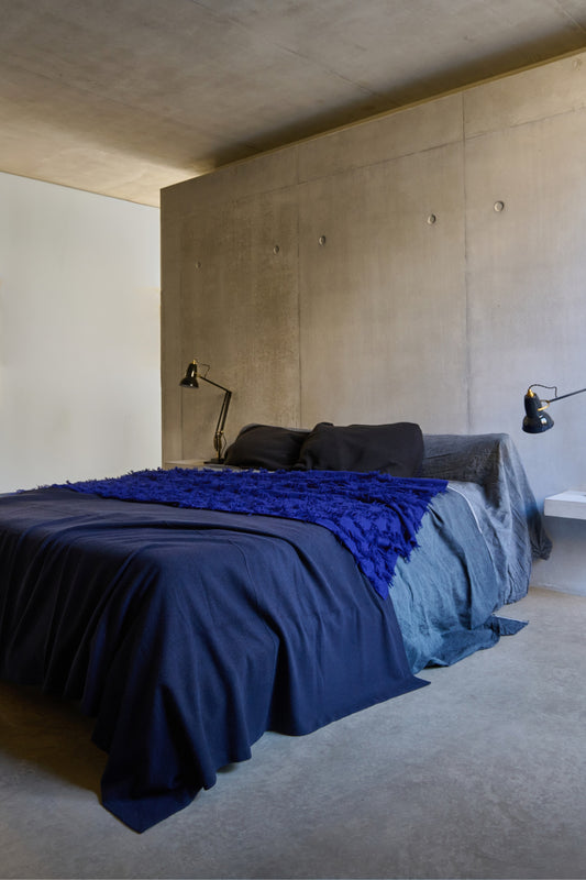 Poetra Throw in Ocean