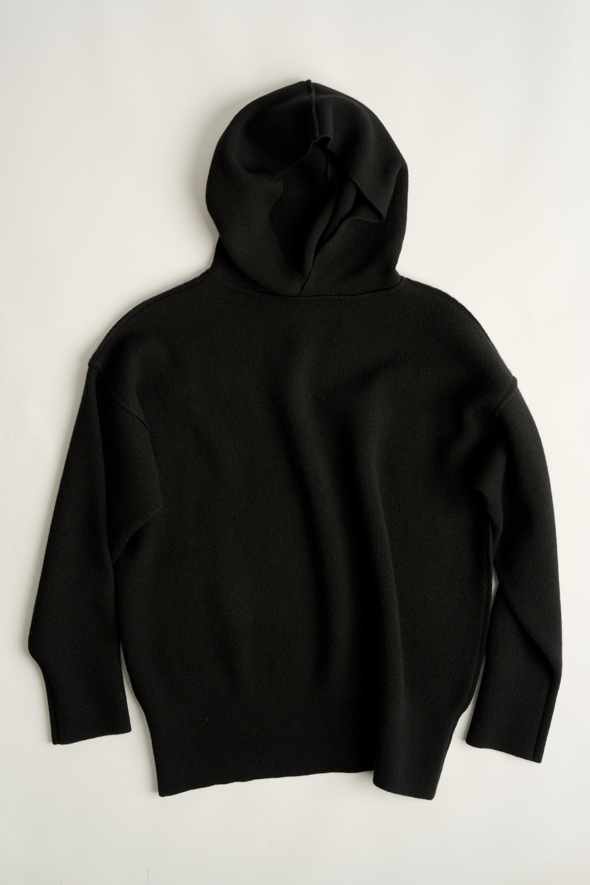 Seku Hoodie in Black