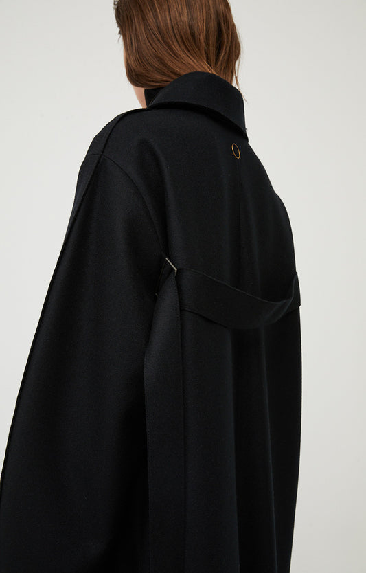 Shield Coat in Black