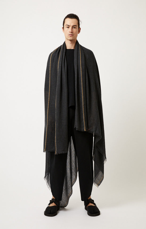 Komo Cashmere Travel Throw in Charcoal