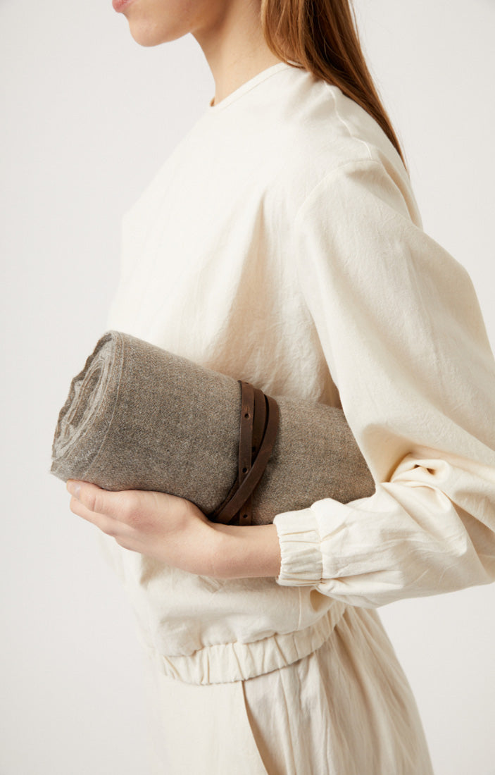 Oyuna throws shop